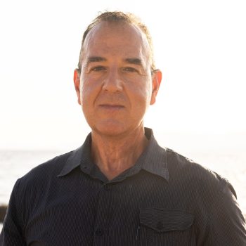 Victor-Almonacid-Lamelas-scaled